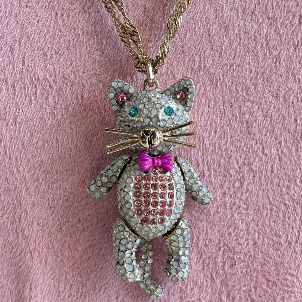 Betsey Johnson Rhinestone Cat Necklace Pink Bow Crystal Kitty Pendant Gold Chain